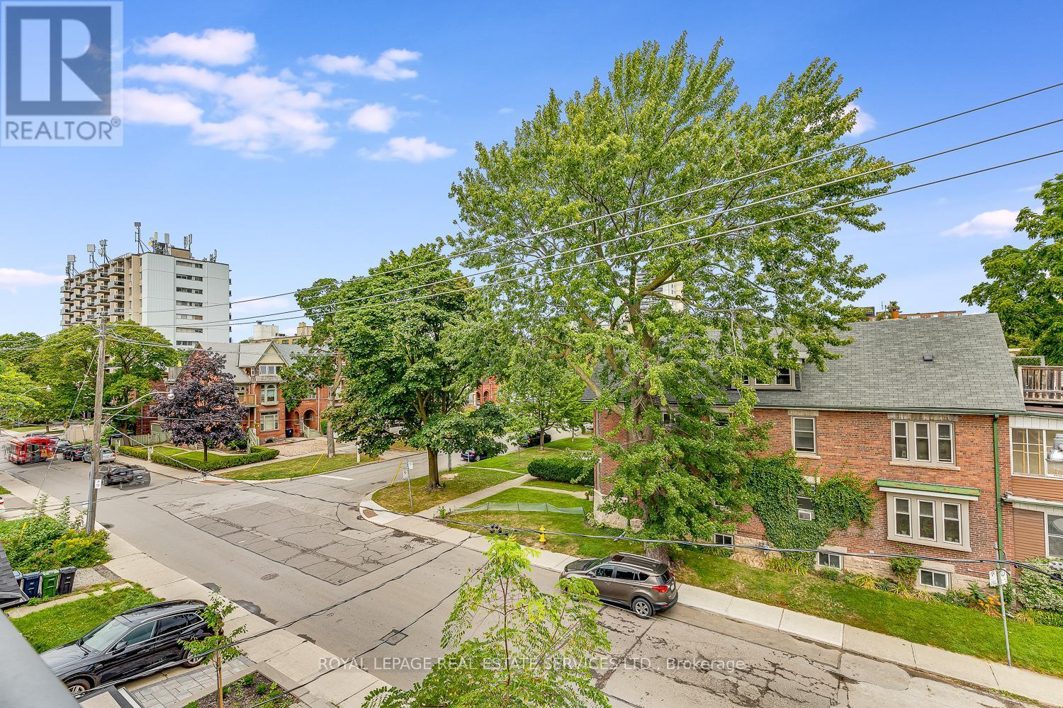 3 - 19 Springhurst Avenue, Toronto, ON - Outdoor