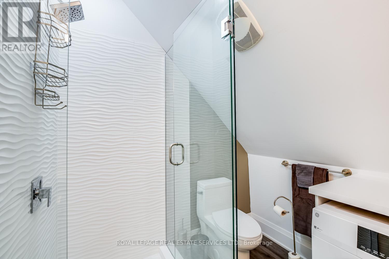 3 - 19 Springhurst Avenue, Toronto, ON - Indoor Photo Showing Bathroom