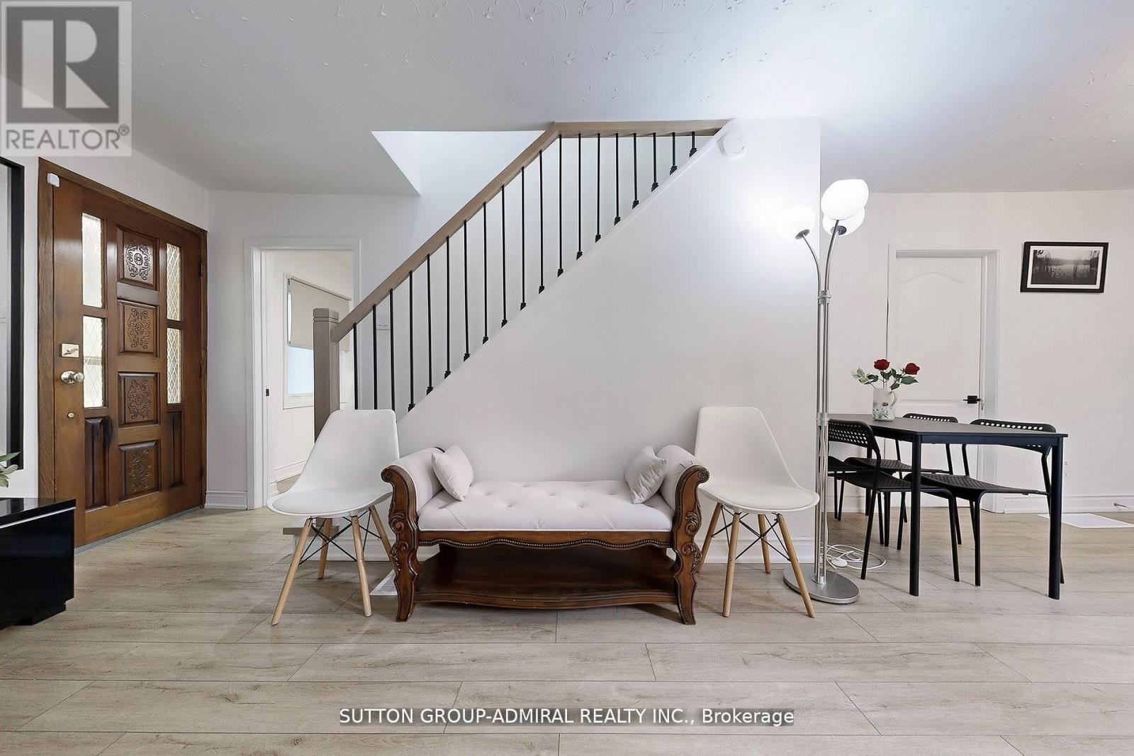 14 Spears Street, Toronto, ON - Indoor Photo Showing Other Room