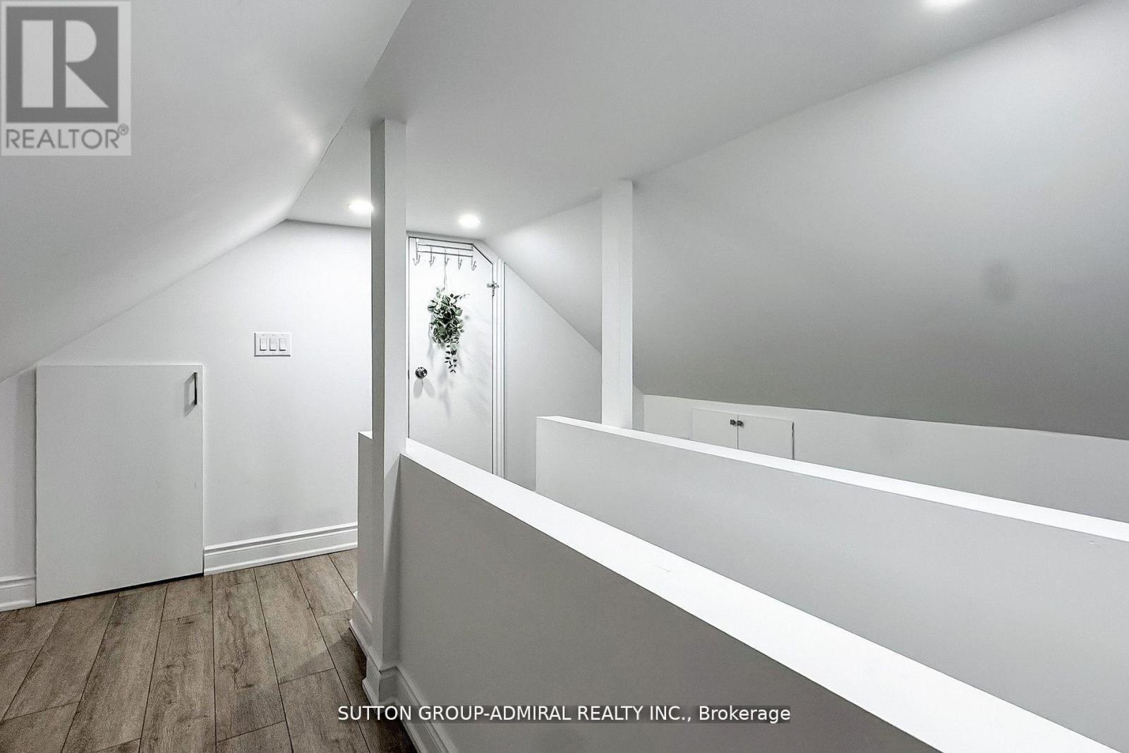 14 Spears Street, Toronto, ON - Indoor Photo Showing Other Room