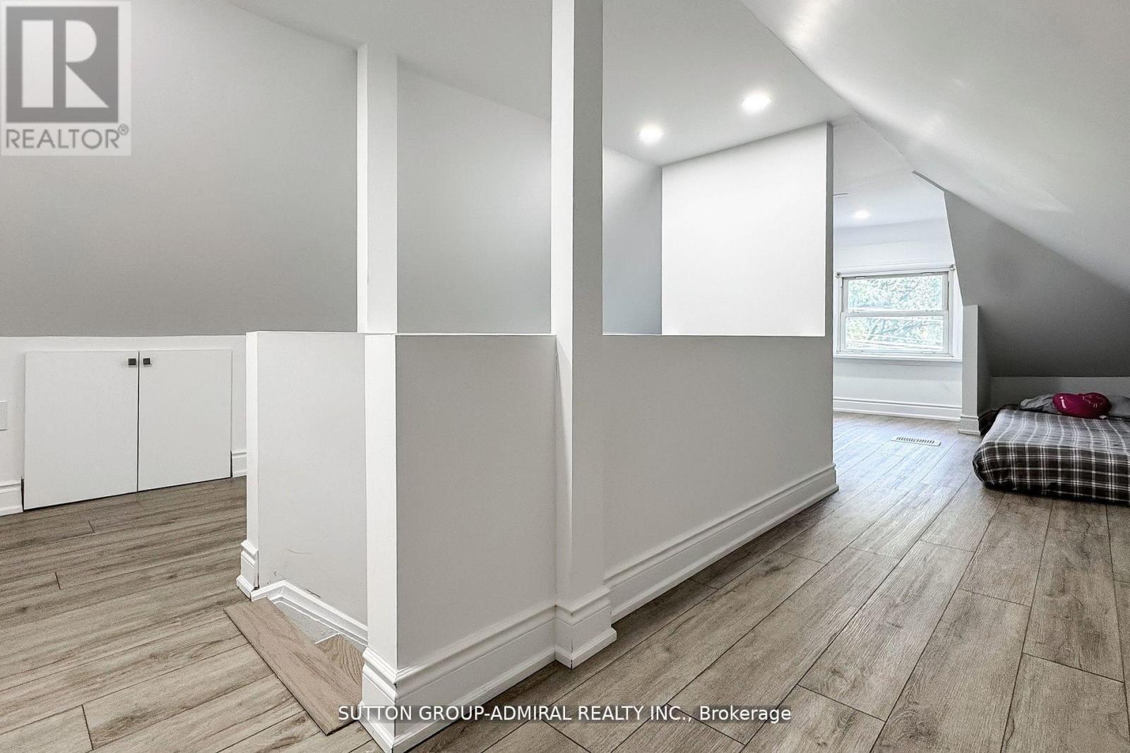 14 Spears Street, Toronto, ON - Indoor