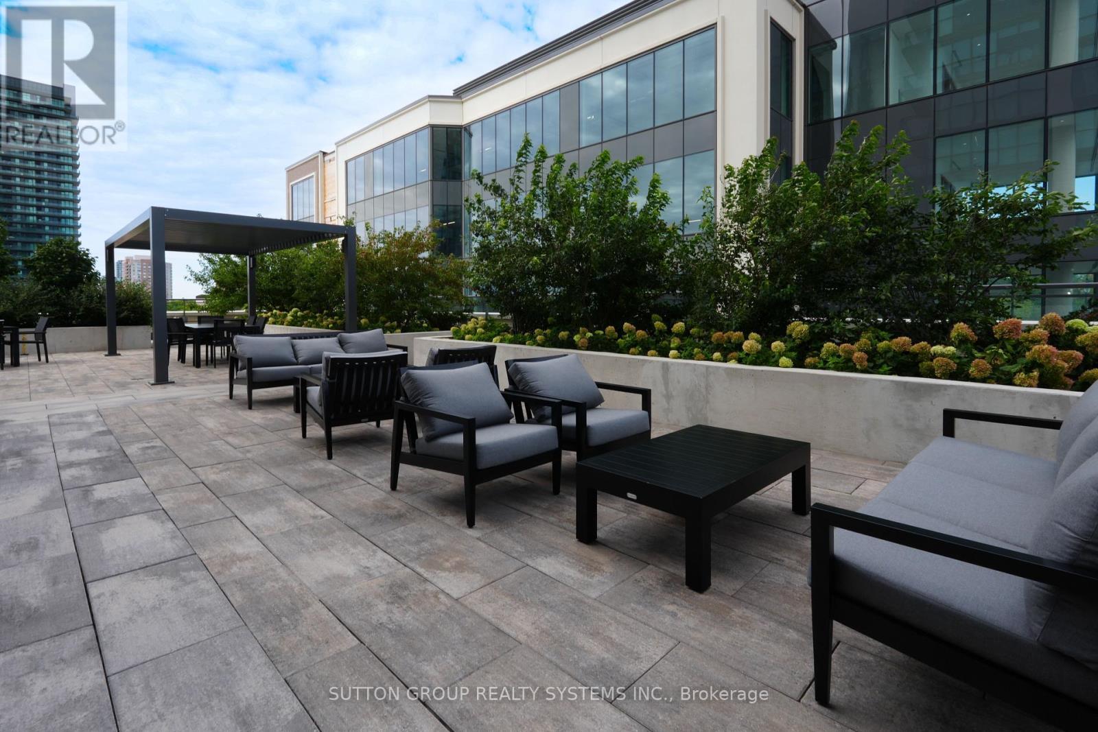 1901 - 15 Lynch Street, Brampton, ON - Outdoor