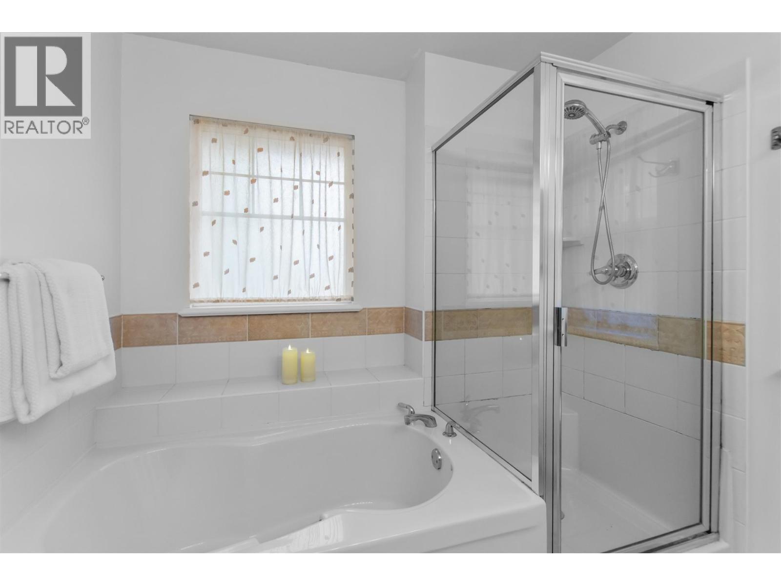 9 1108 Riverside Close, Port Coquitlam, BC - Indoor Photo Showing Bathroom