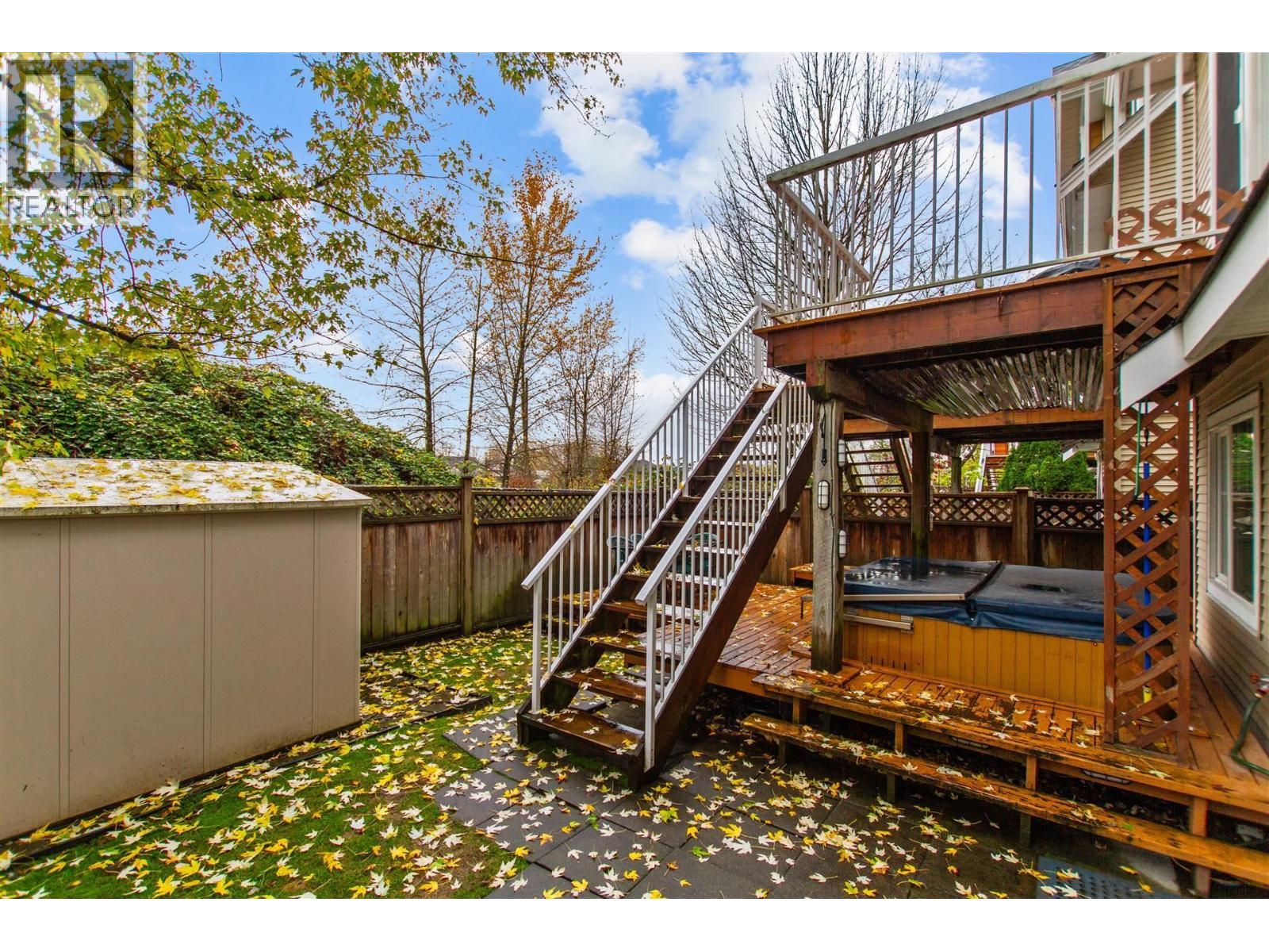 9 1108 Riverside Close, Port Coquitlam, BC - Outdoor