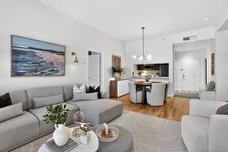 119-4 Place des Jardins-des-Vosges Montréal (Verdun/Île-Des-Soeurs), QC H3E 2B3