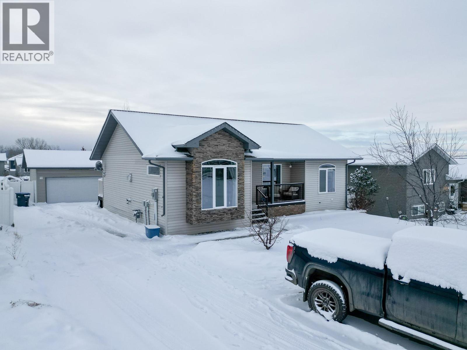 1717 87 Avenue, Dawson Creek, BC - Outdoor