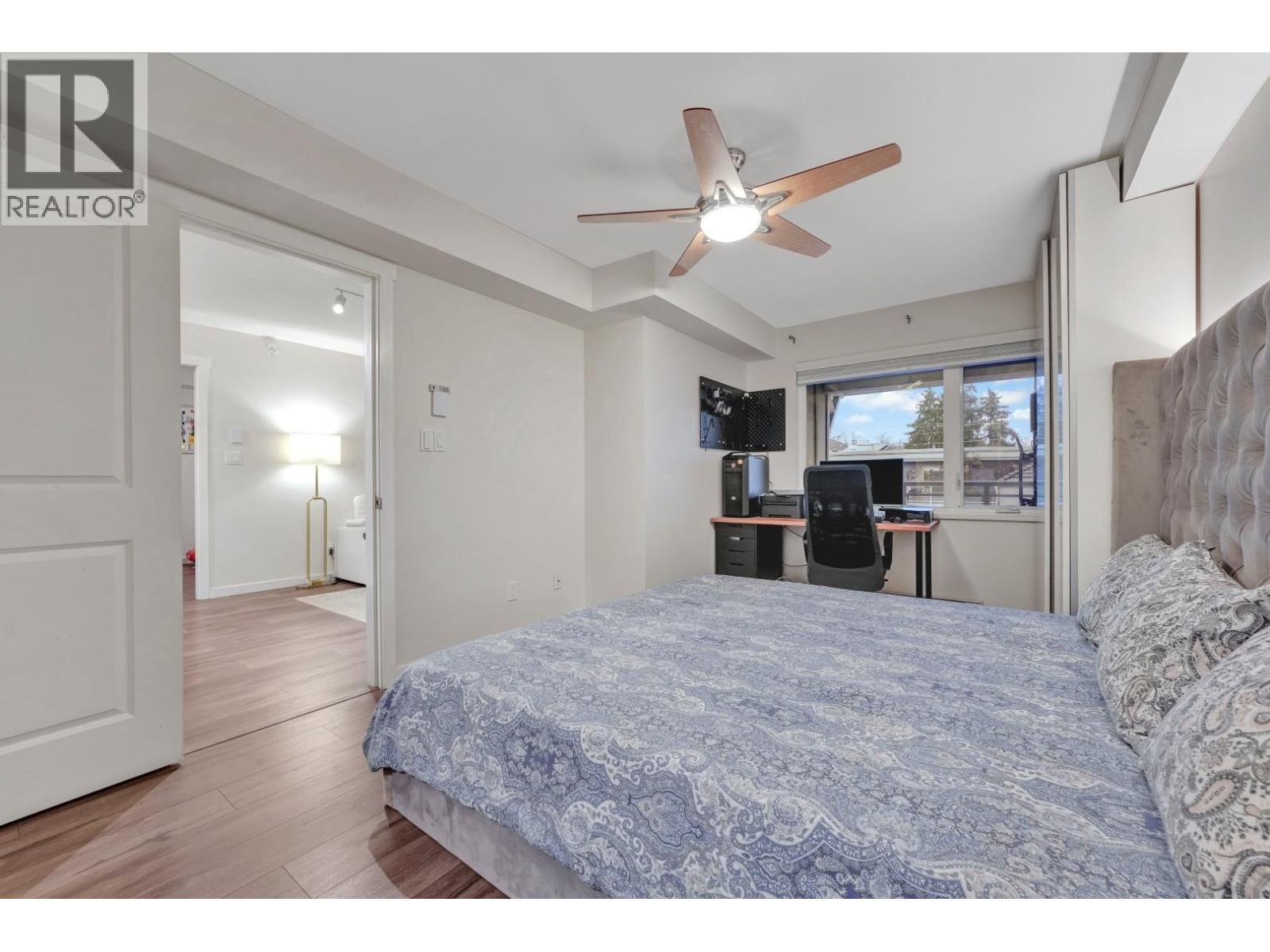 Ph6 2373 Atkins Avenue, Port Coquitlam, BC - Indoor Photo Showing Bedroom