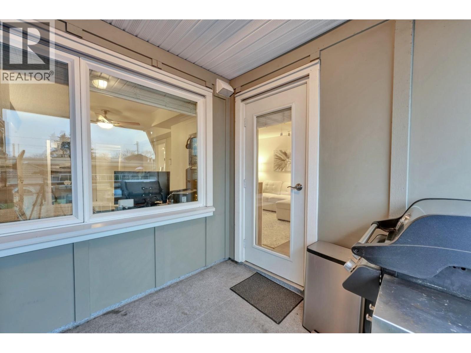 Ph6 2373 Atkins Avenue, Port Coquitlam, BC - Outdoor With Exterior