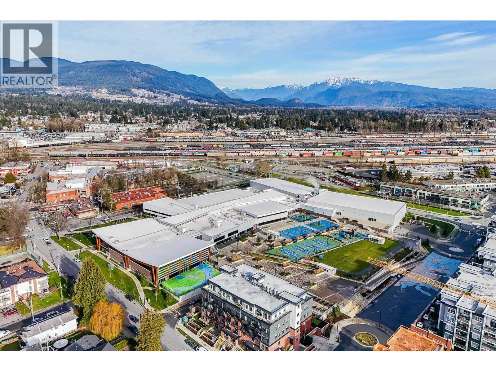 Ph6 2373 Atkins Avenue, Port Coquitlam, BC - Outdoor With View