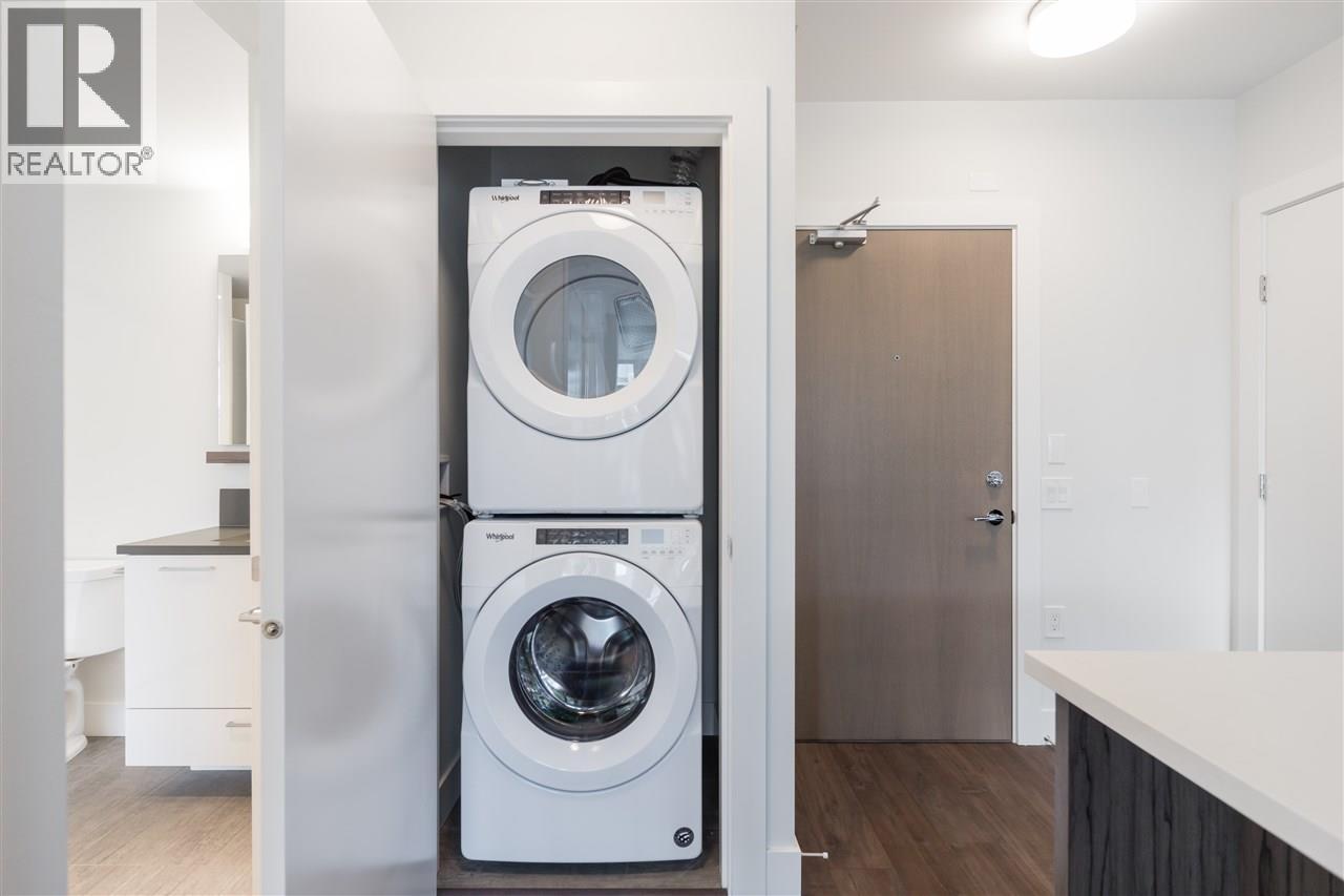 408 258 Nelson'S Court, New Westminster, BC - Indoor Photo Showing Laundry Room