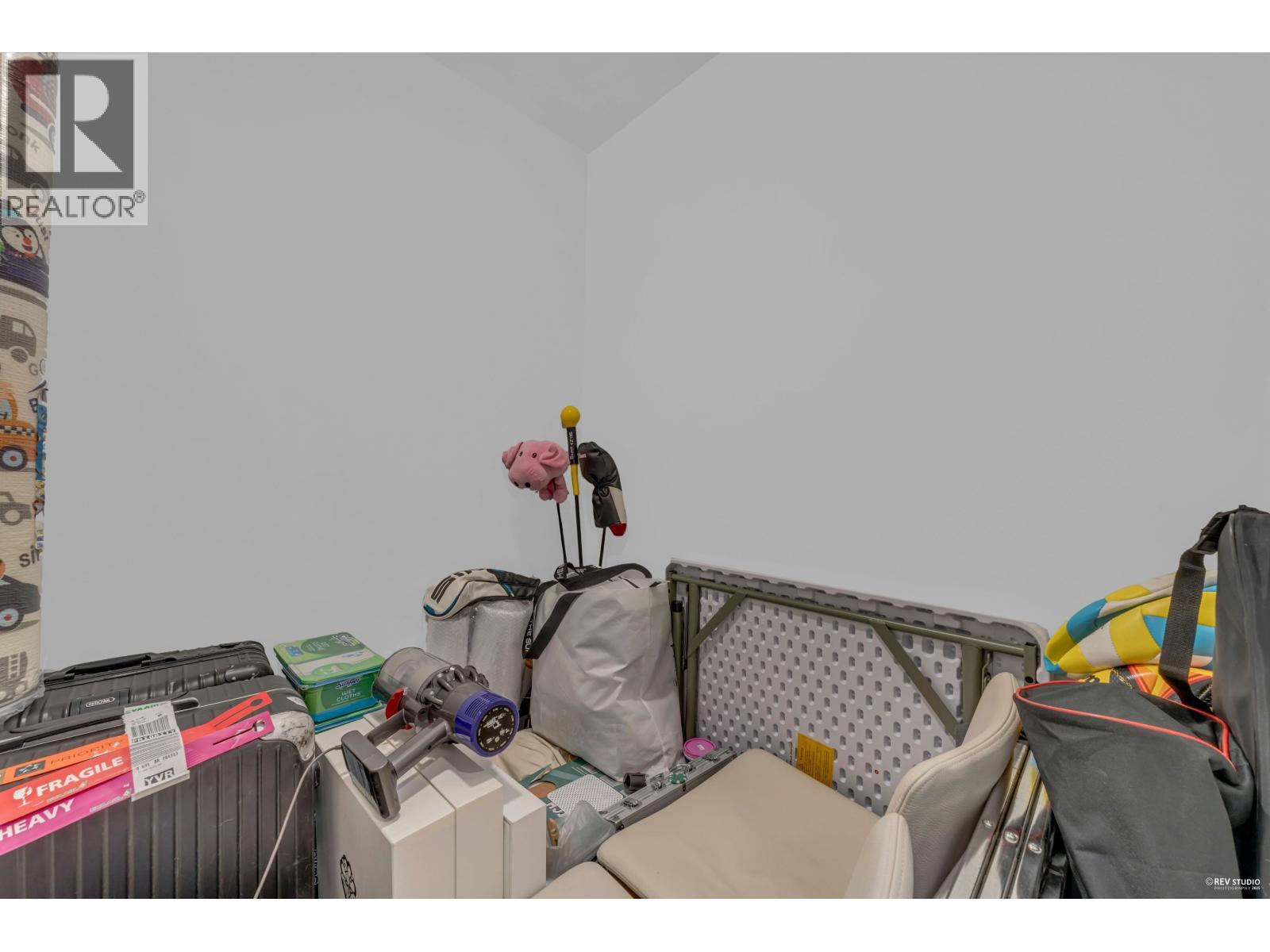 308 177 W 3Rd Street, North Vancouver, BC -