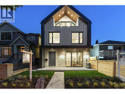 1 2386 E 45TH AVENUE Vancouver, BC V5R 1K3