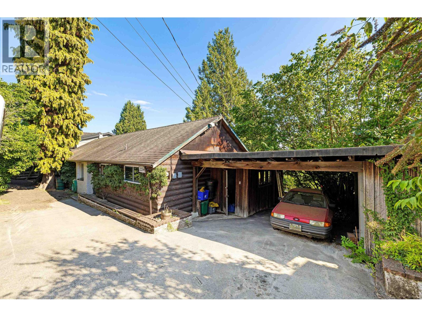 2234 Ottawa Avenue, West Vancouver, BC - Outdoor