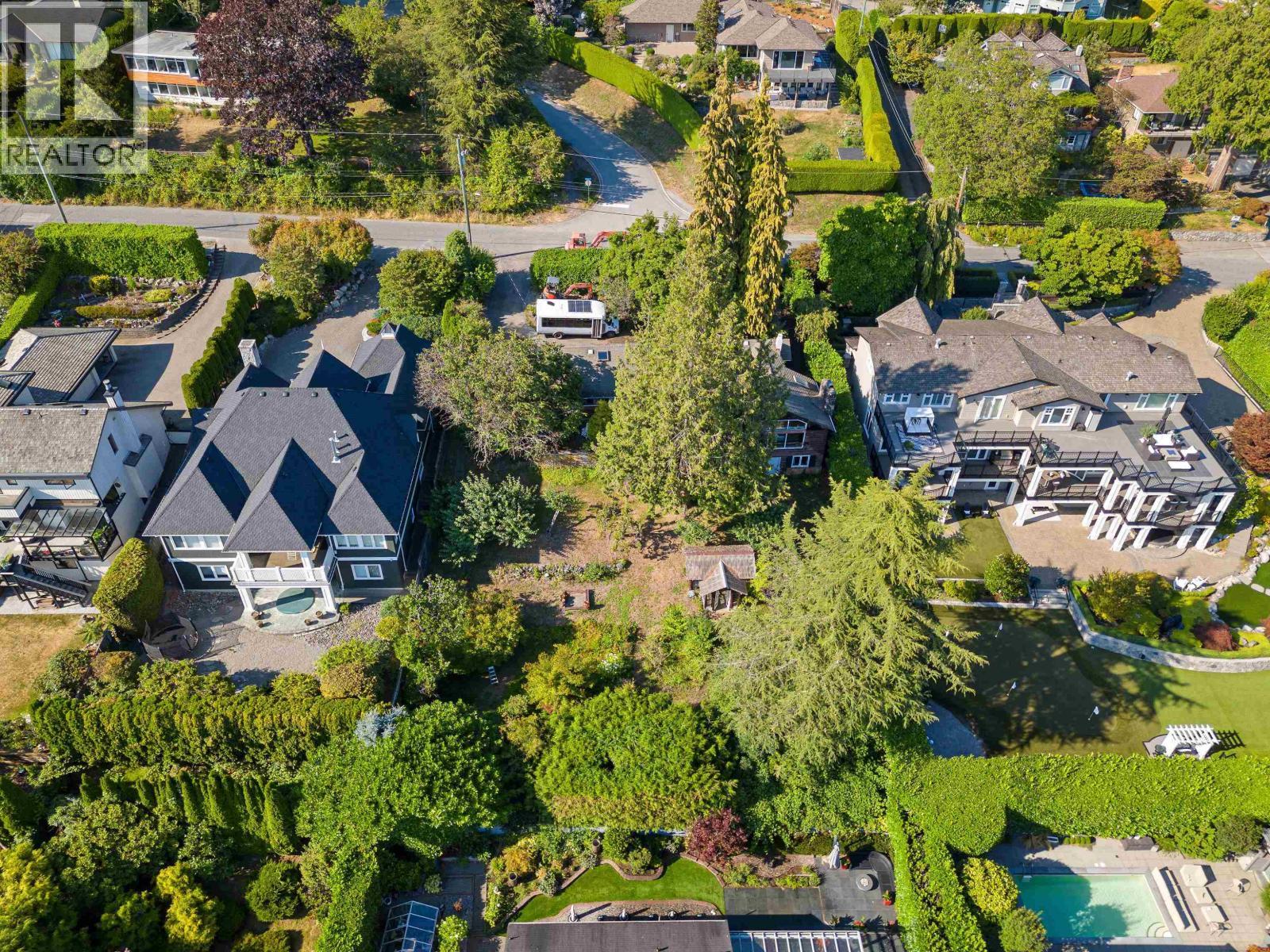 2234 Ottawa Avenue, West Vancouver, BC - Outdoor With View