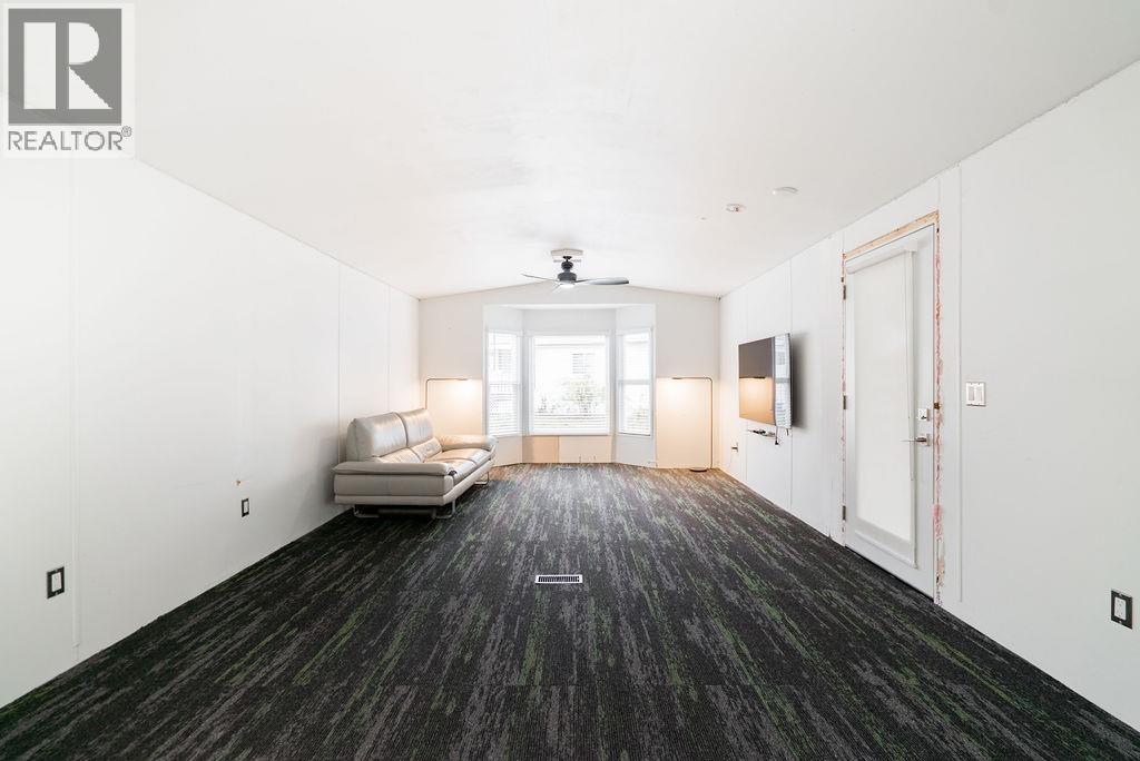 19728 Poplar Place, Pitt Meadows, BC - Indoor Photo Showing Other Room