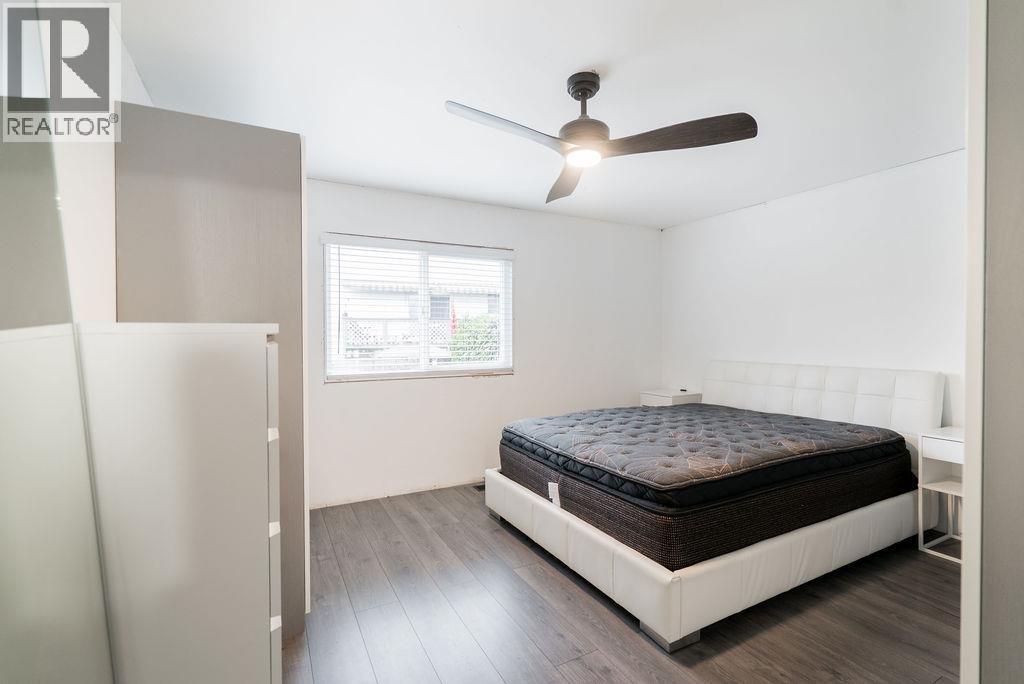 19728 Poplar Place, Pitt Meadows, BC - Indoor Photo Showing Bedroom