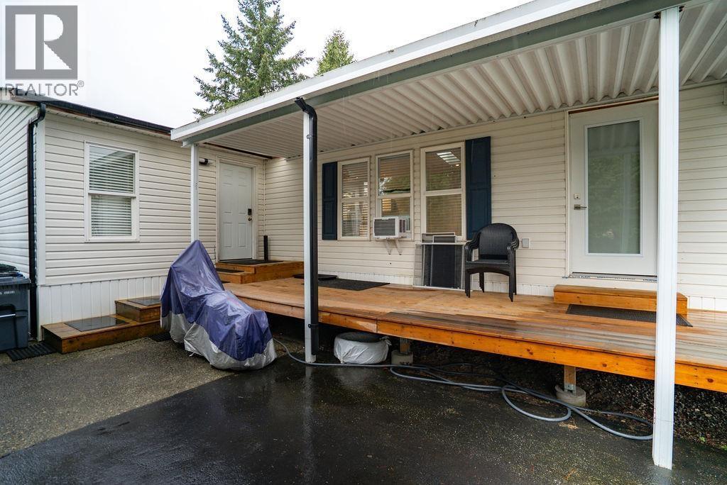 19728 Poplar Place, Pitt Meadows, BC - Outdoor With Deck Patio Veranda With Exterior
