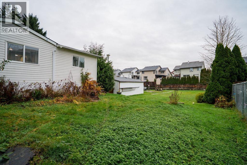 19728 Poplar Place, Pitt Meadows, BC - Outdoor