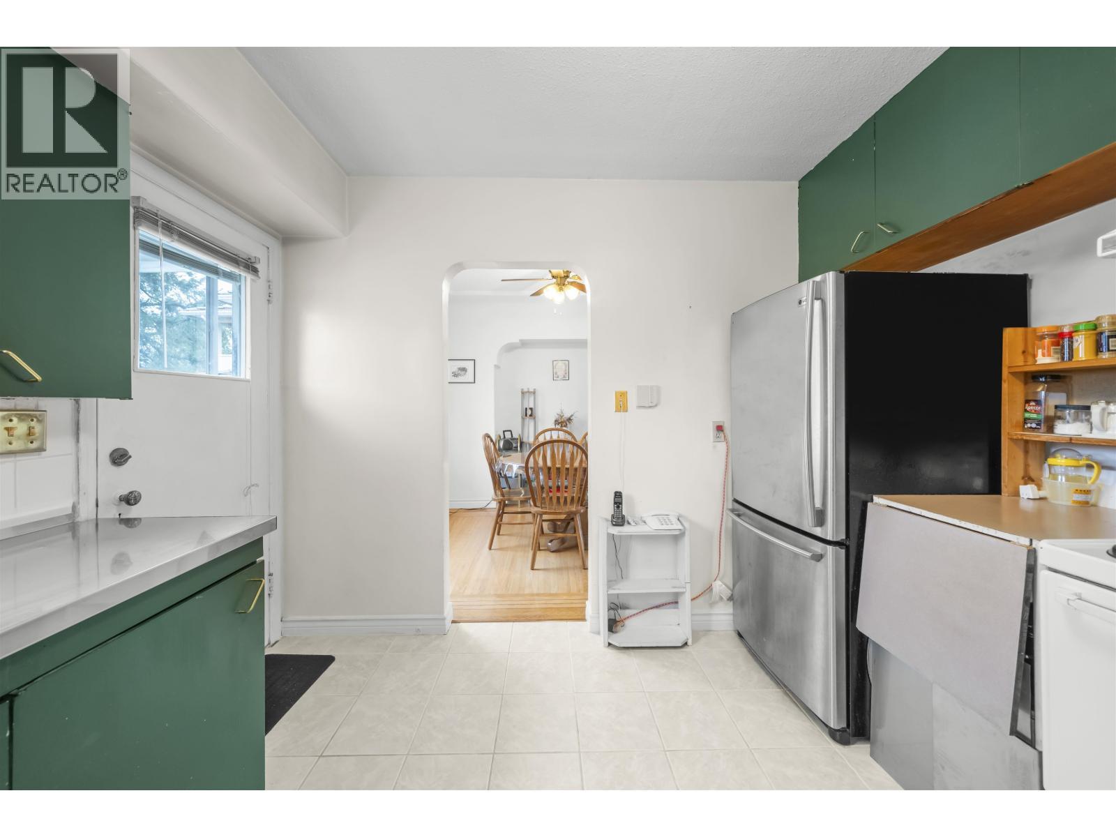 1371 Duthie Avenue, Burnaby, BC - Indoor Photo Showing Other Room