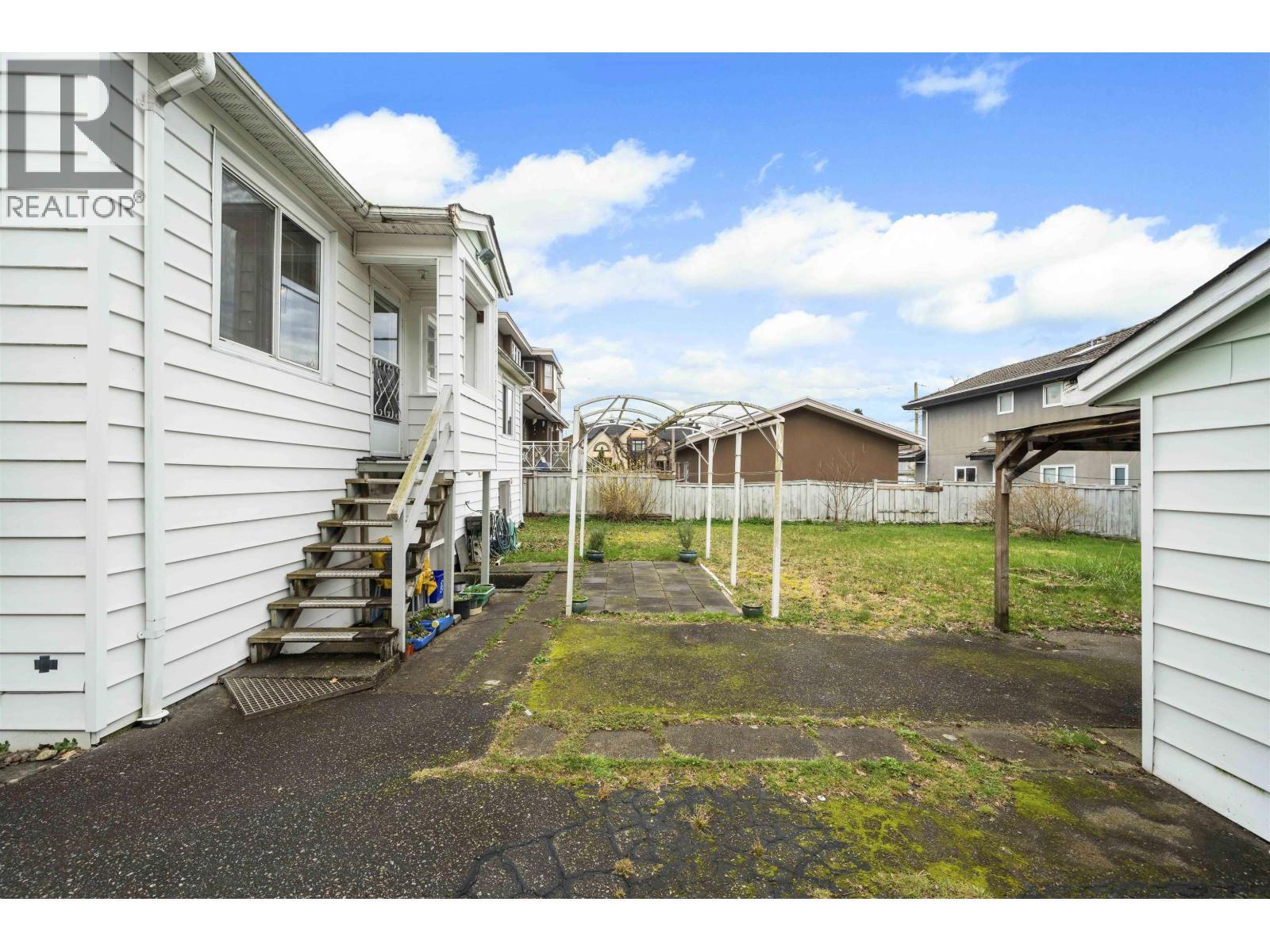 1371 Duthie Avenue, Burnaby, BC - Outdoor