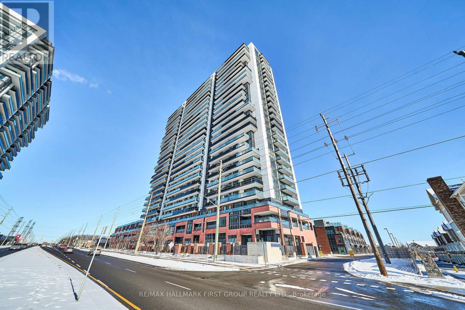 1123 - 2545 Simcoe Street N, Oshawa, ON - Outdoor
