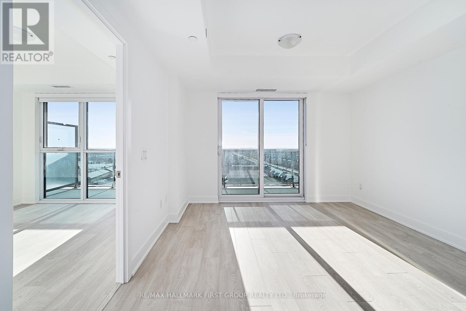 1123 - 2545 Simcoe Street N, Oshawa, ON - Indoor Photo Showing Other Room