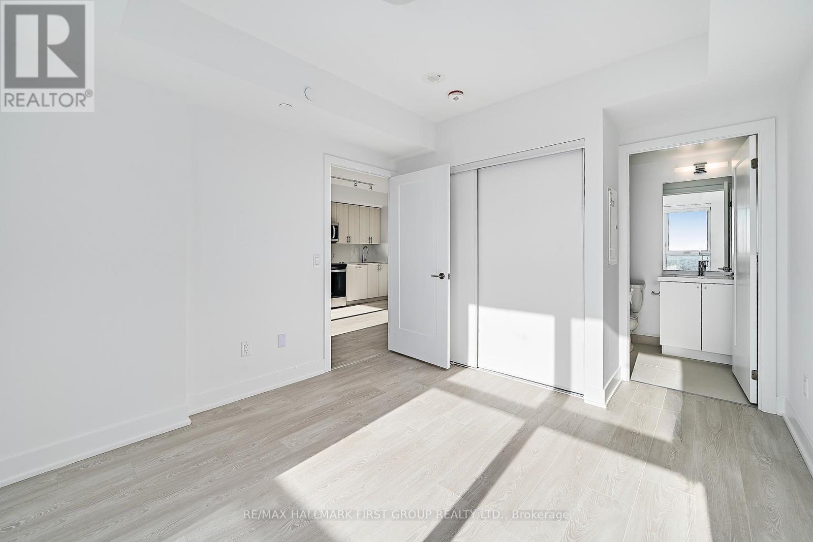 1123 - 2545 Simcoe Street N, Oshawa, ON - Indoor Photo Showing Other Room