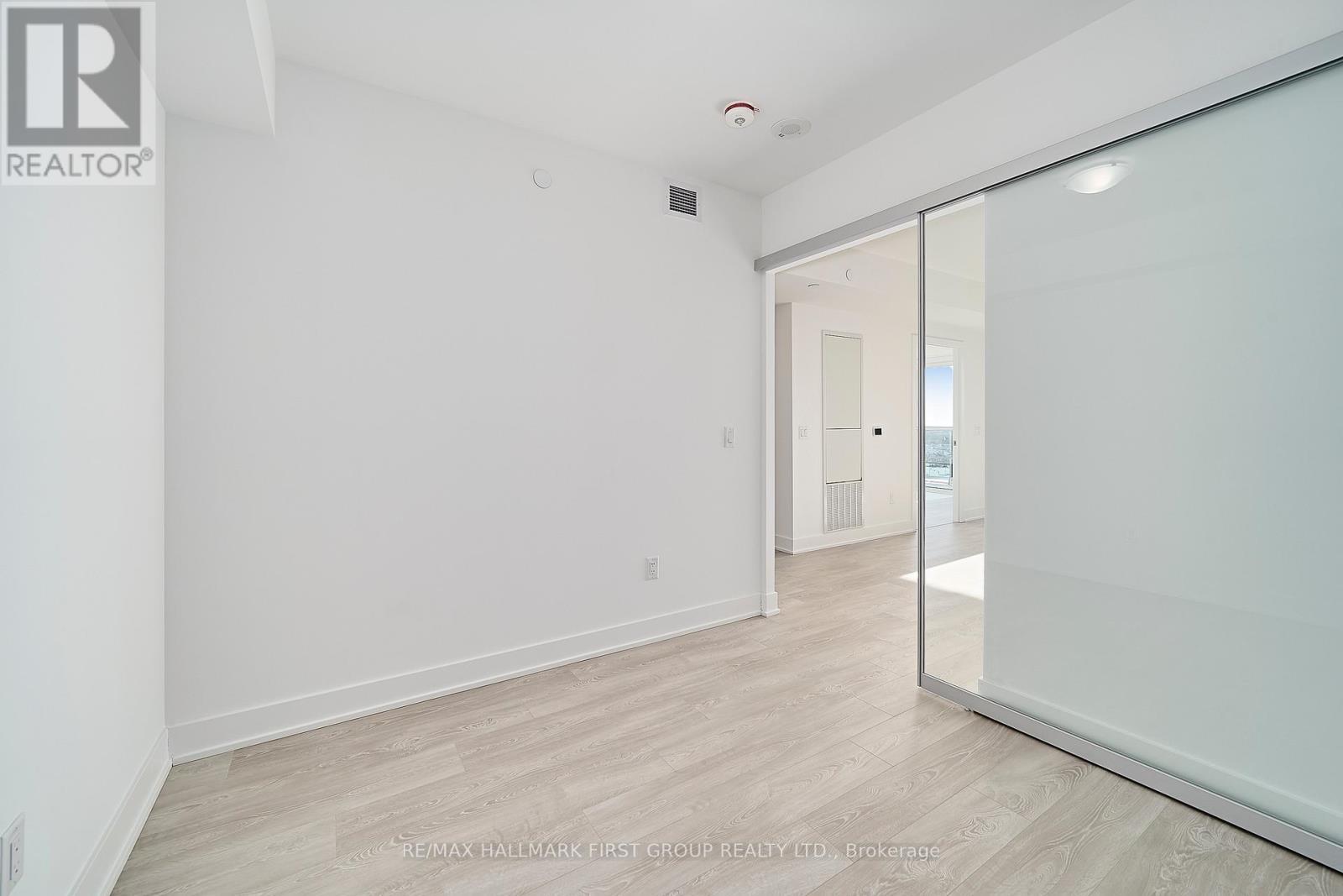 1123 - 2545 Simcoe Street N, Oshawa, ON - Indoor Photo Showing Other Room