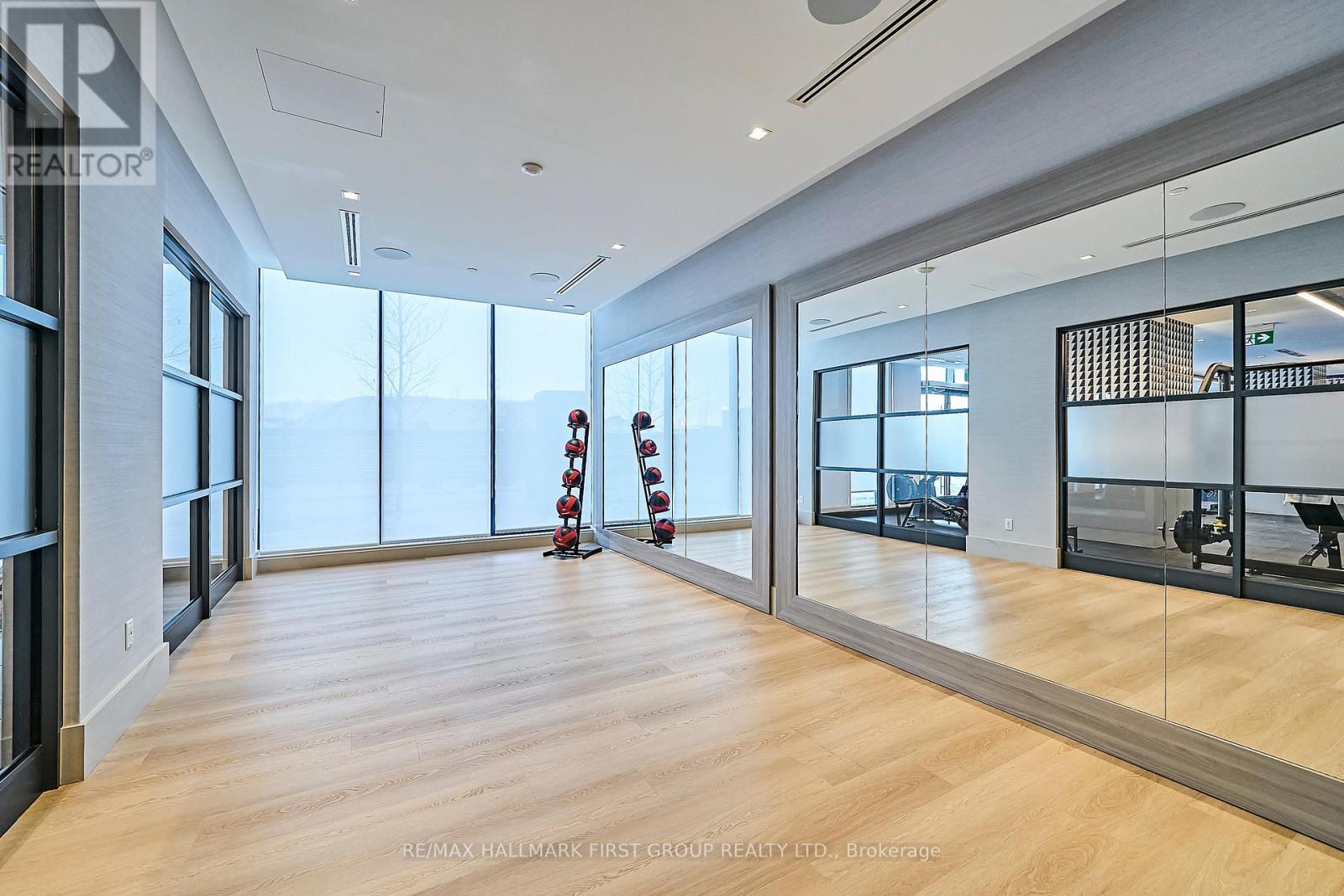 1123 - 2545 Simcoe Street N, Oshawa, ON - Indoor Photo Showing Other Room