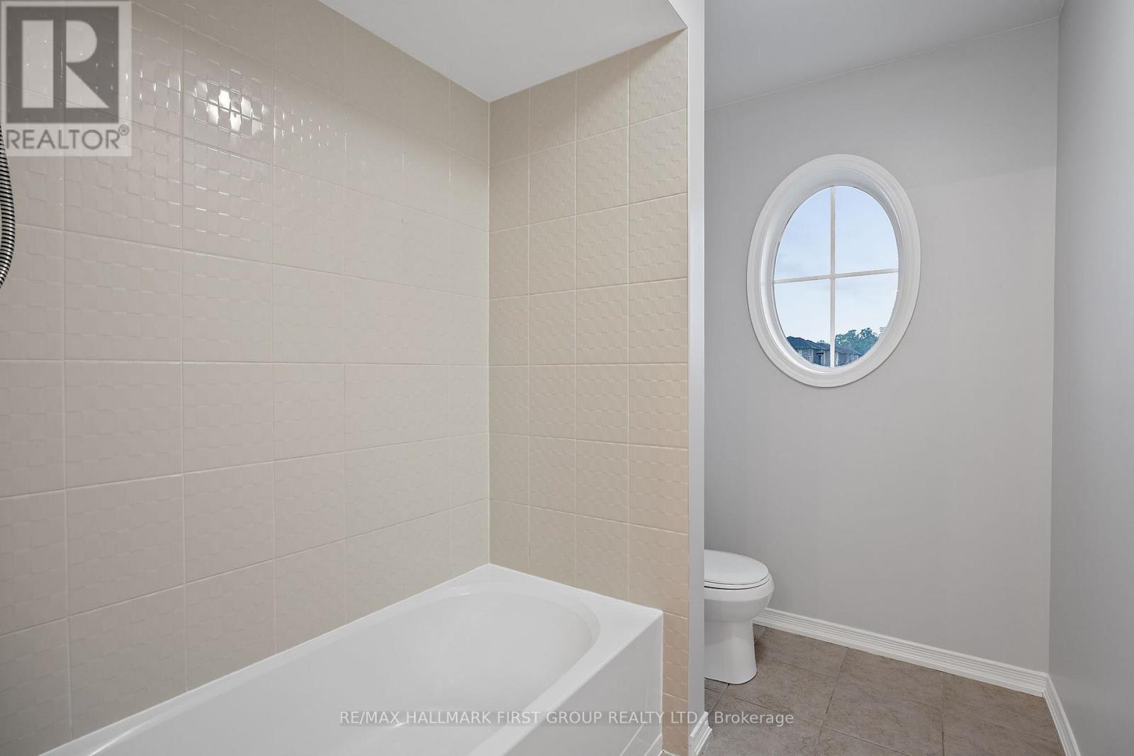 55 Buttonshaw Street, Clarington, ON - Indoor Photo Showing Bathroom