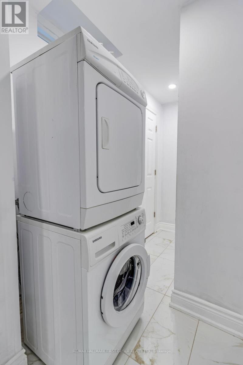 55 Buttonshaw Street, Clarington, ON - Indoor Photo Showing Laundry Room