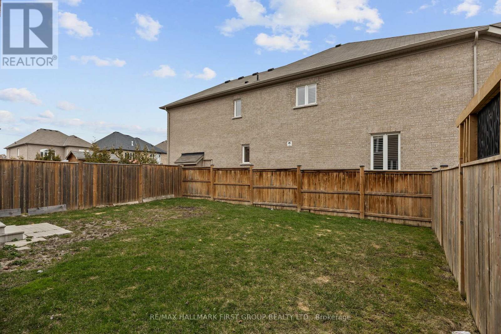 55 Buttonshaw Street, Clarington, ON - Outdoor