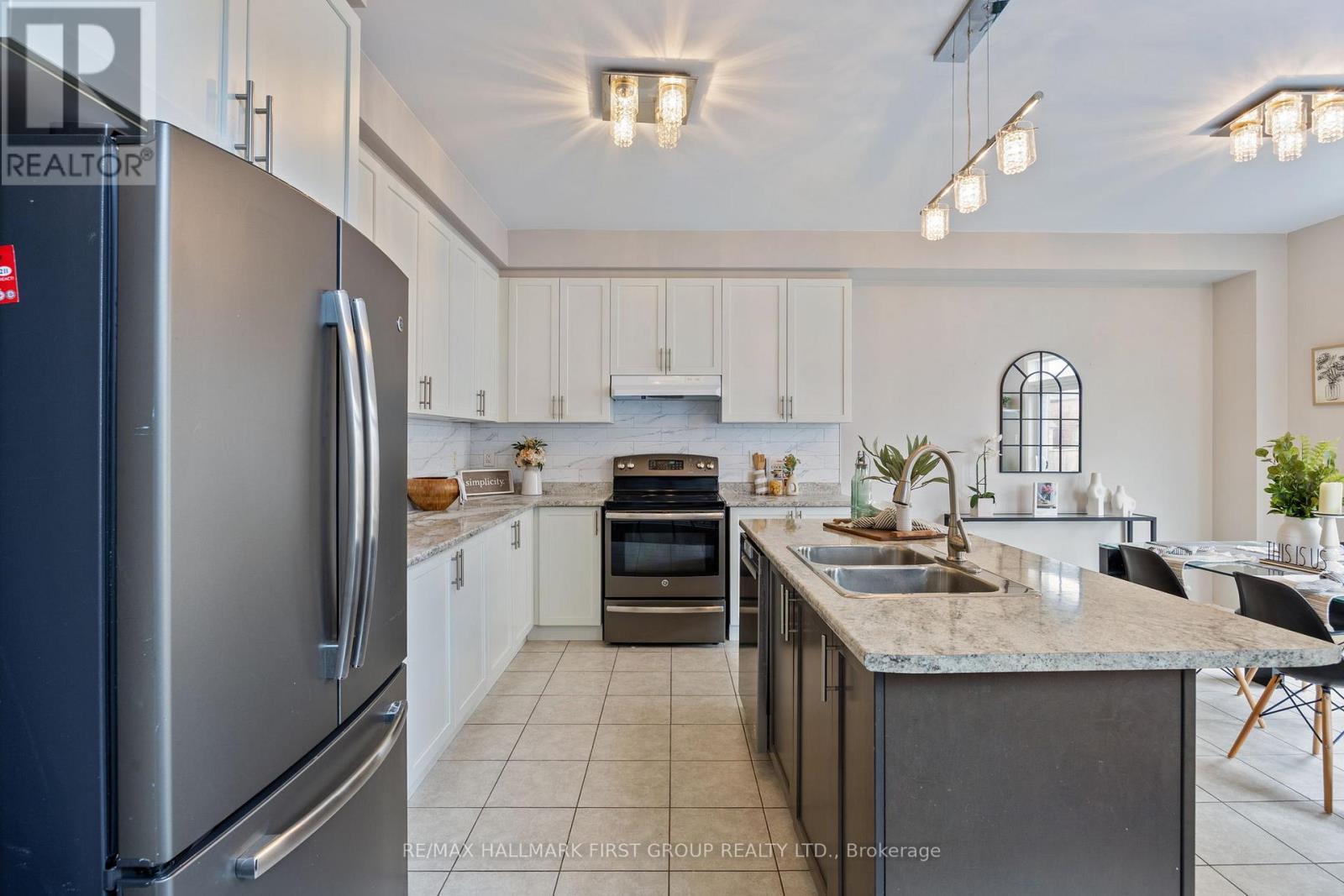 55 Buttonshaw Street, Clarington, ON - Indoor Photo Showing Kitchen With Double Sink