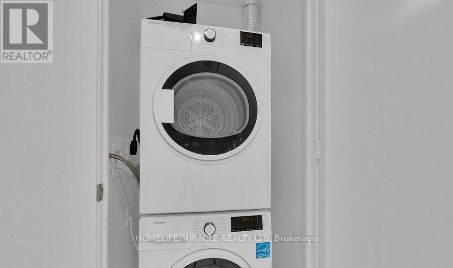 5308 - 7890 Jane Street, Vaughan, ON - Indoor Photo Showing Laundry Room