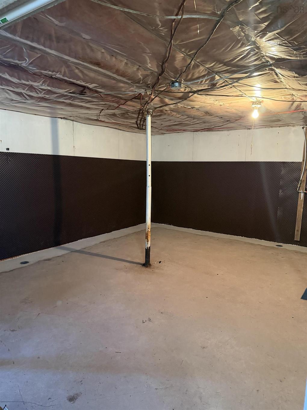 2070 Church Street, Westville, NS