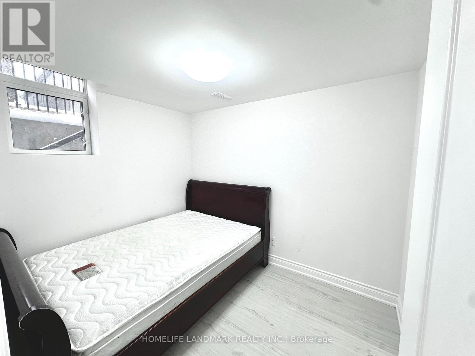 Bedroom 1 - Bsmt - 111 Prairie Rose Drive, Richmond Hill, ON - Indoor Photo Showing Bedroom