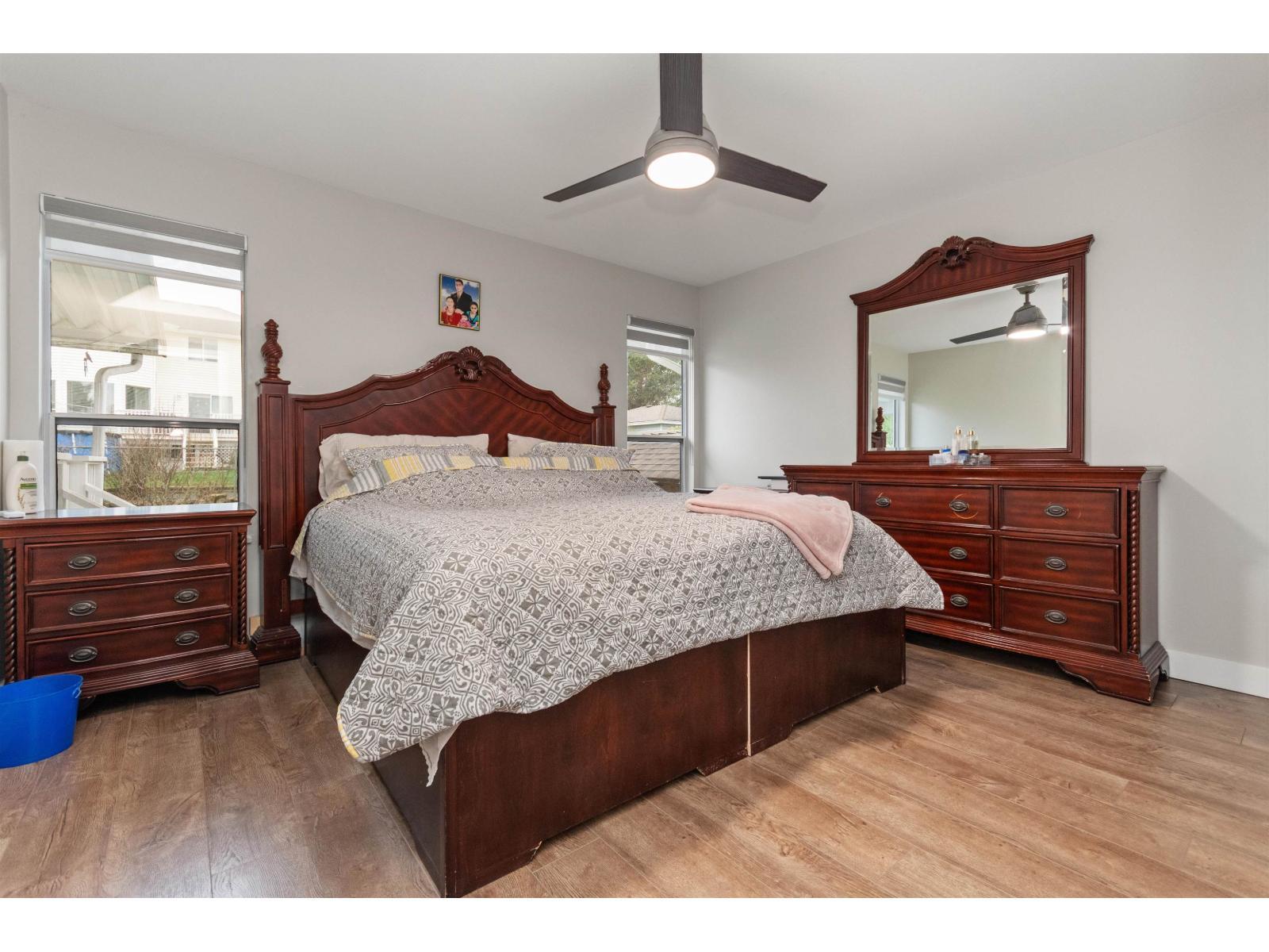 32110 Rogers Avenue, Abbotsford, BC - Indoor Photo Showing Bedroom
