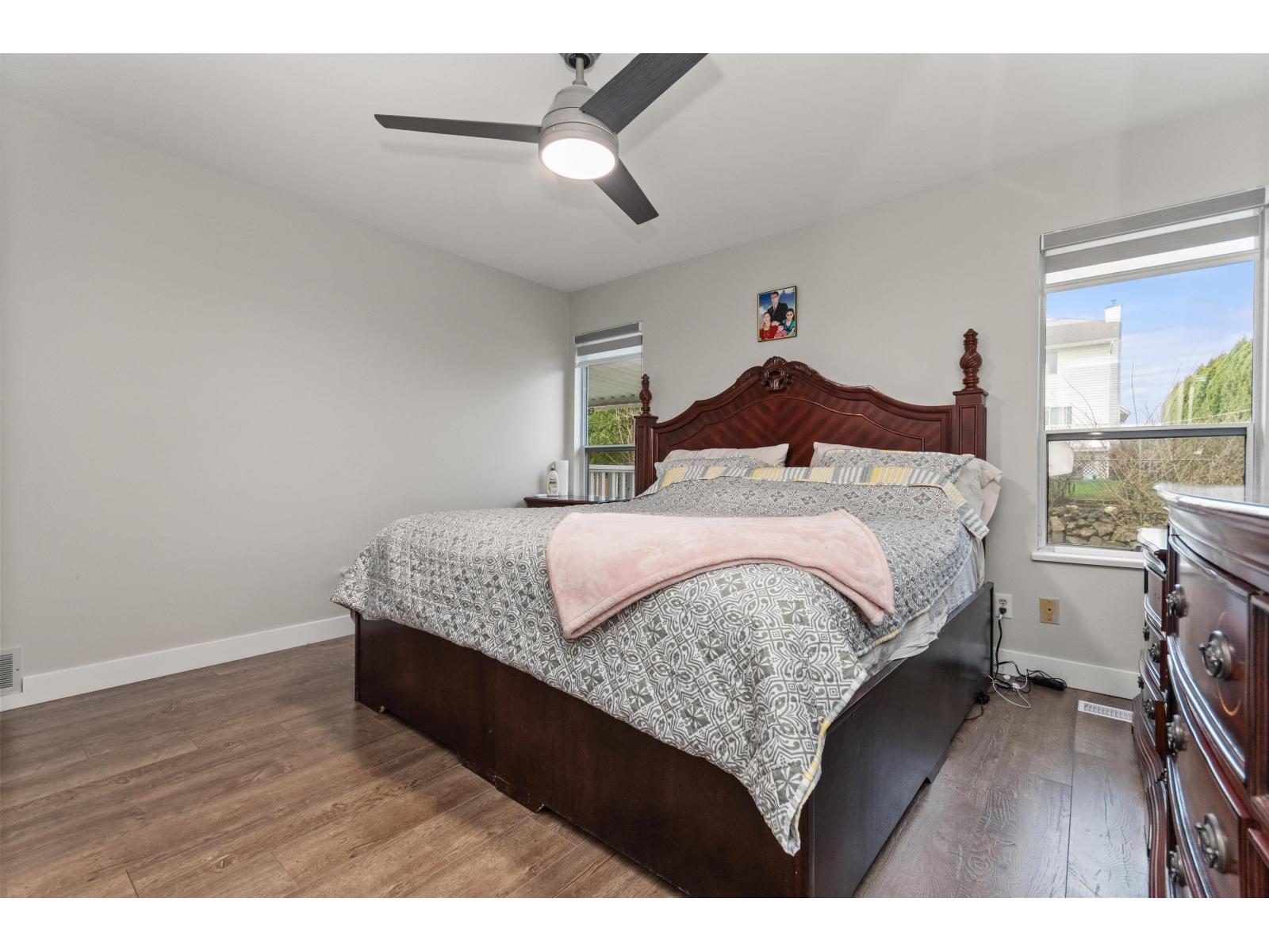 32110 Rogers Avenue, Abbotsford, BC - Indoor Photo Showing Bedroom