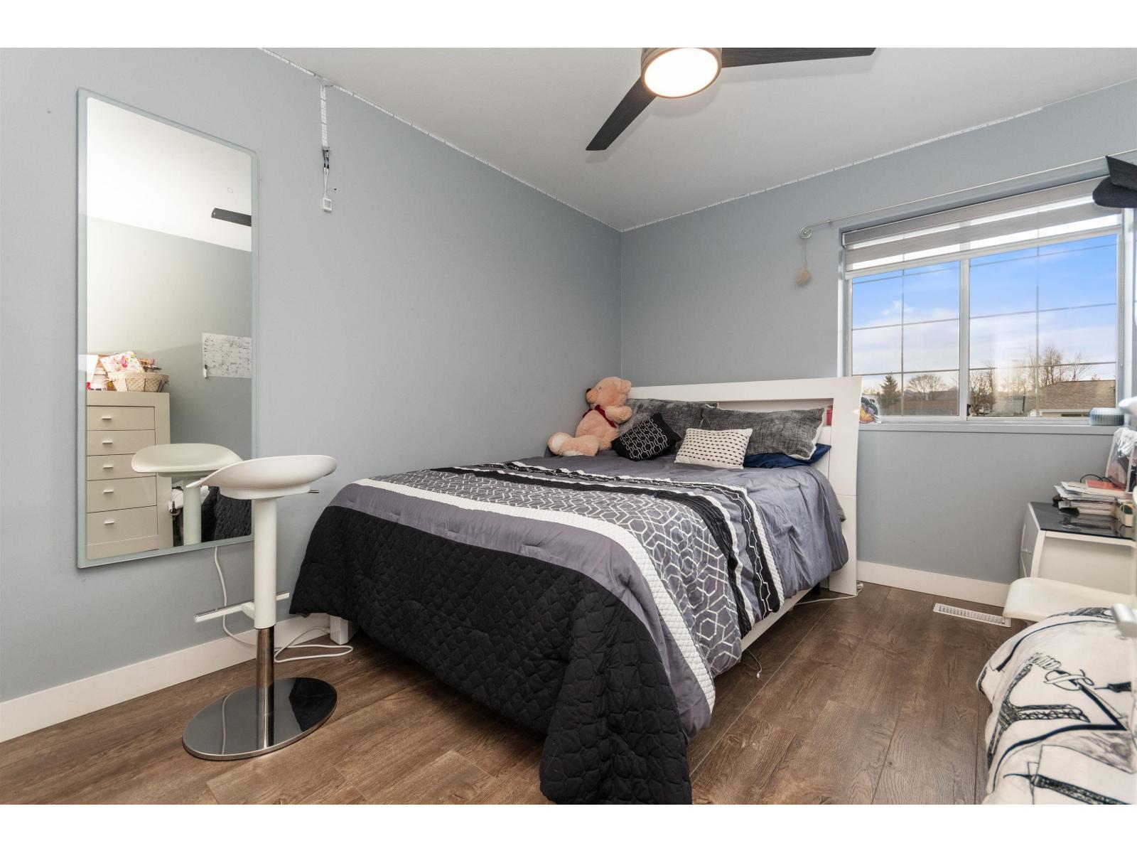32110 Rogers Avenue, Abbotsford, BC - Indoor Photo Showing Bedroom