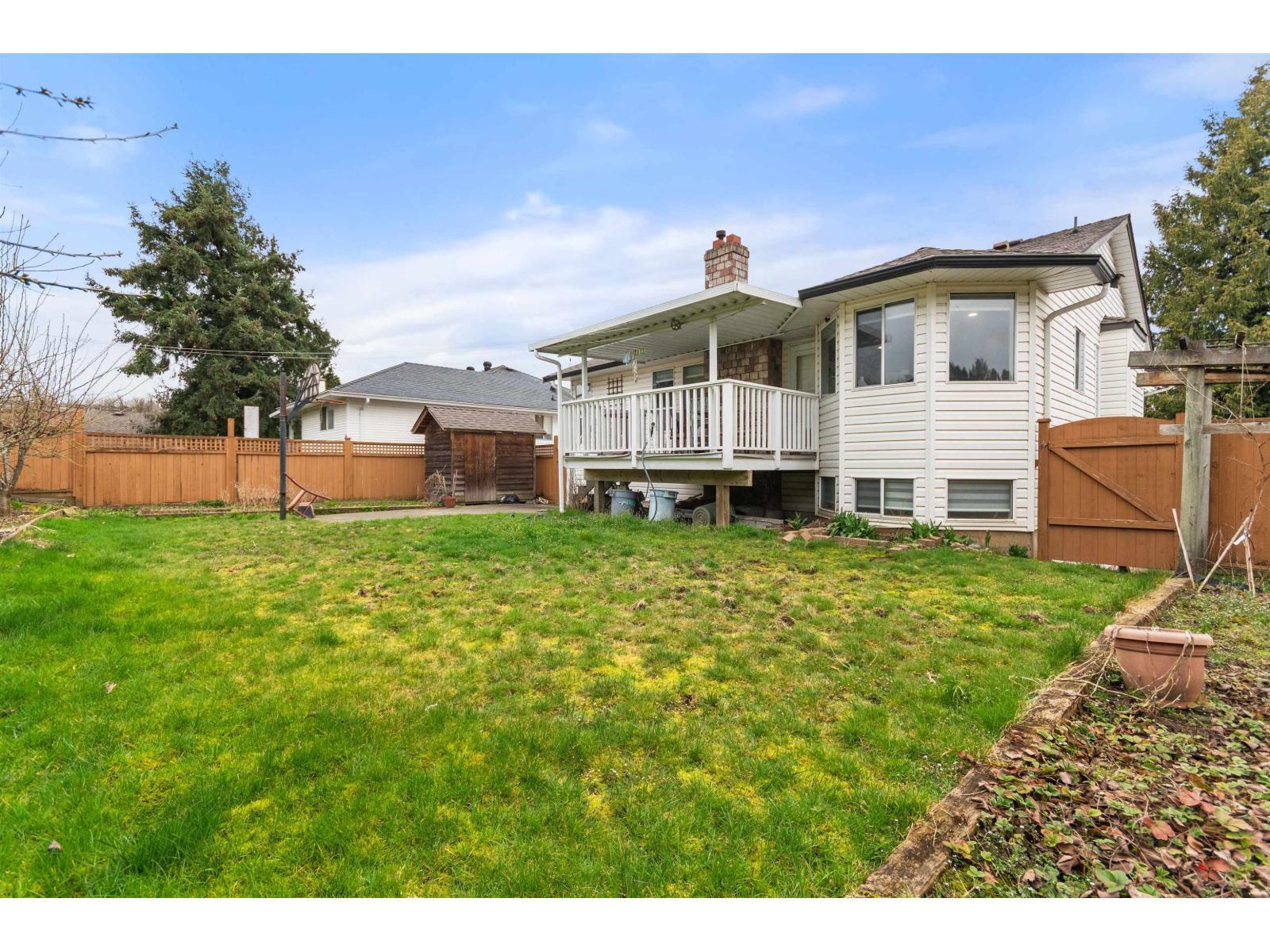32110 Rogers Avenue, Abbotsford, BC - Outdoor With Deck Patio Veranda