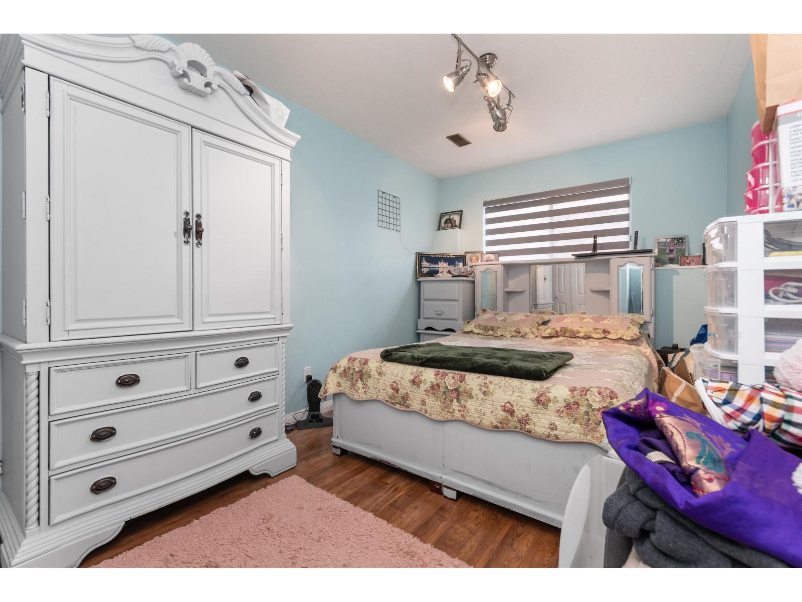 32110 Rogers Avenue, Abbotsford, BC - Indoor Photo Showing Bedroom