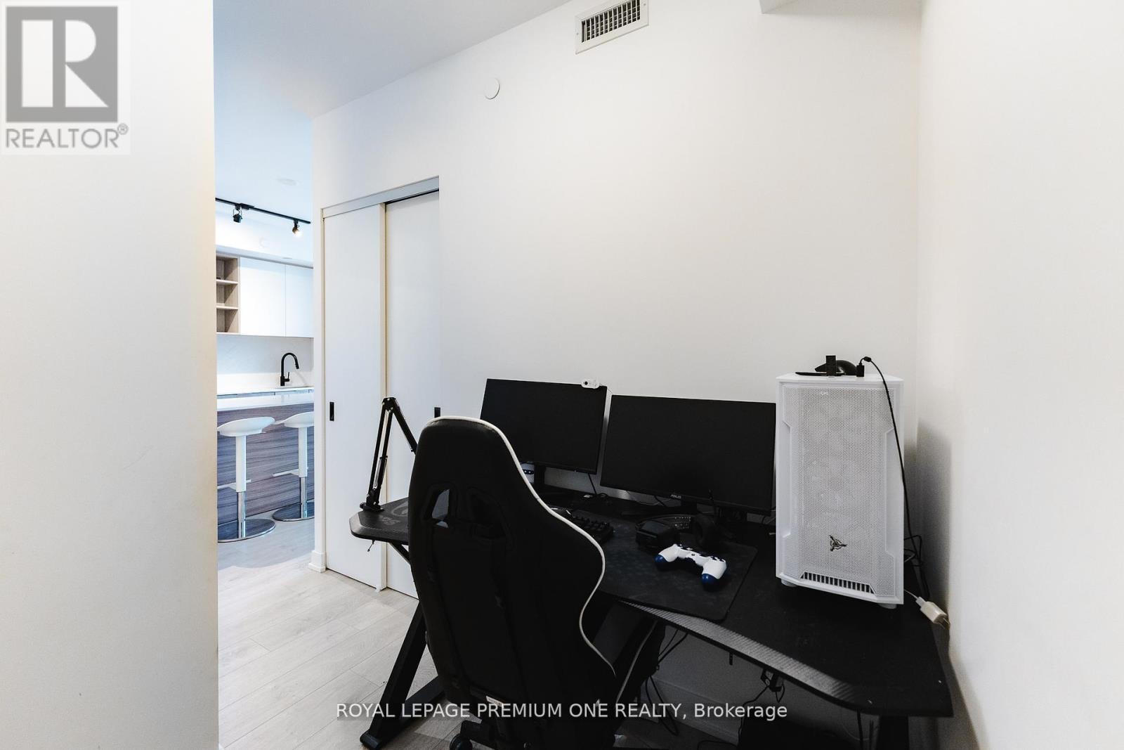 1402 - 36 Zorra Street, Toronto, ON - Indoor