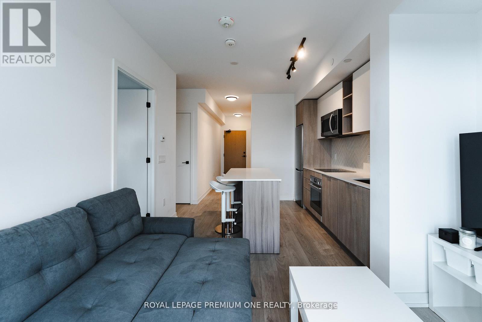 1402 - 36 Zorra Street, Toronto, ON - Indoor