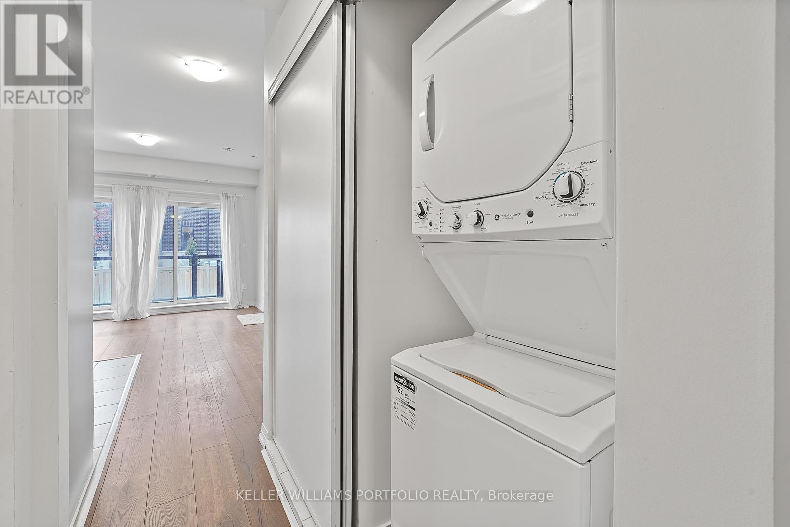 245 - 1145 Journeyman Lane, Mississauga, ON - Indoor Photo Showing Laundry Room
