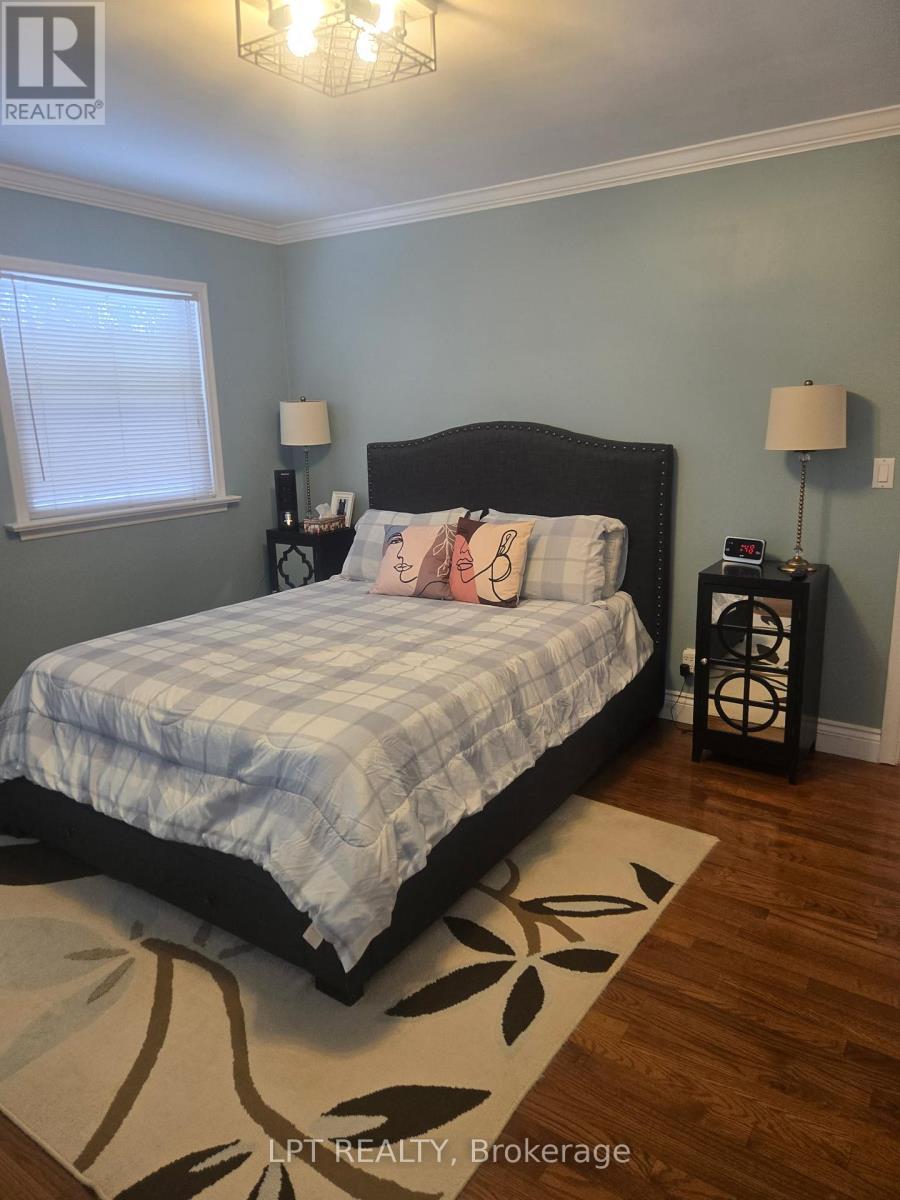 Unit A - 60 Norton Boulevard, Caledon, ON - Indoor Photo Showing Bedroom