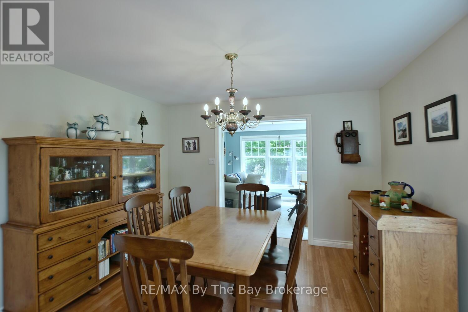 1327 River Road E, Wasaga Beach, ON - Indoor Photo Showing Dining Room