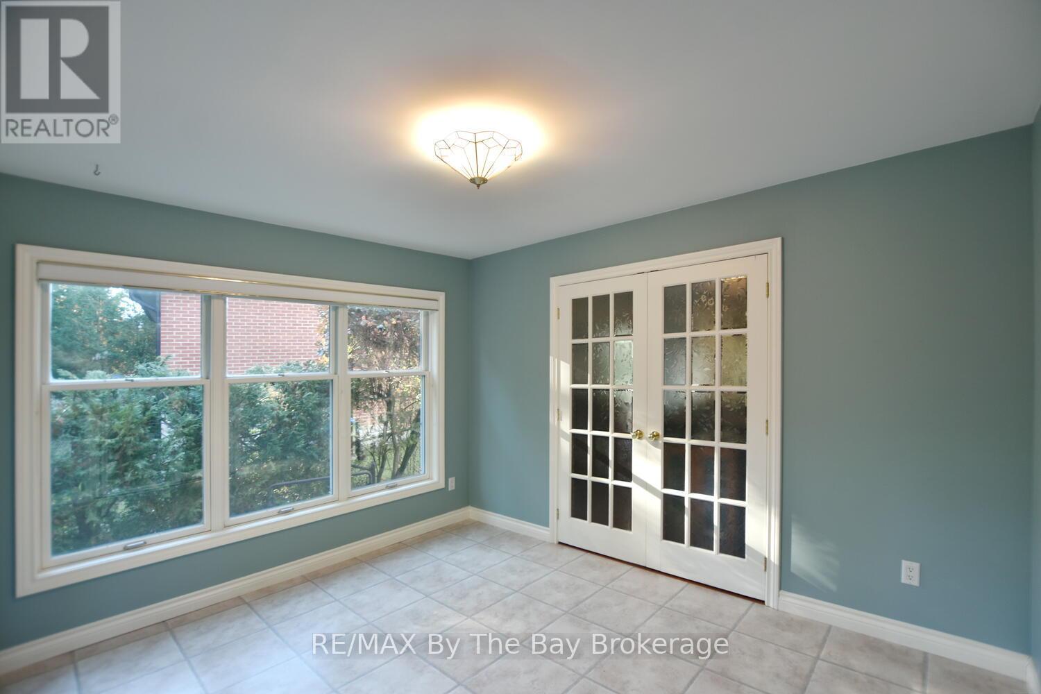 1327 River Road E, Wasaga Beach, ON - Indoor Photo Showing Other Room