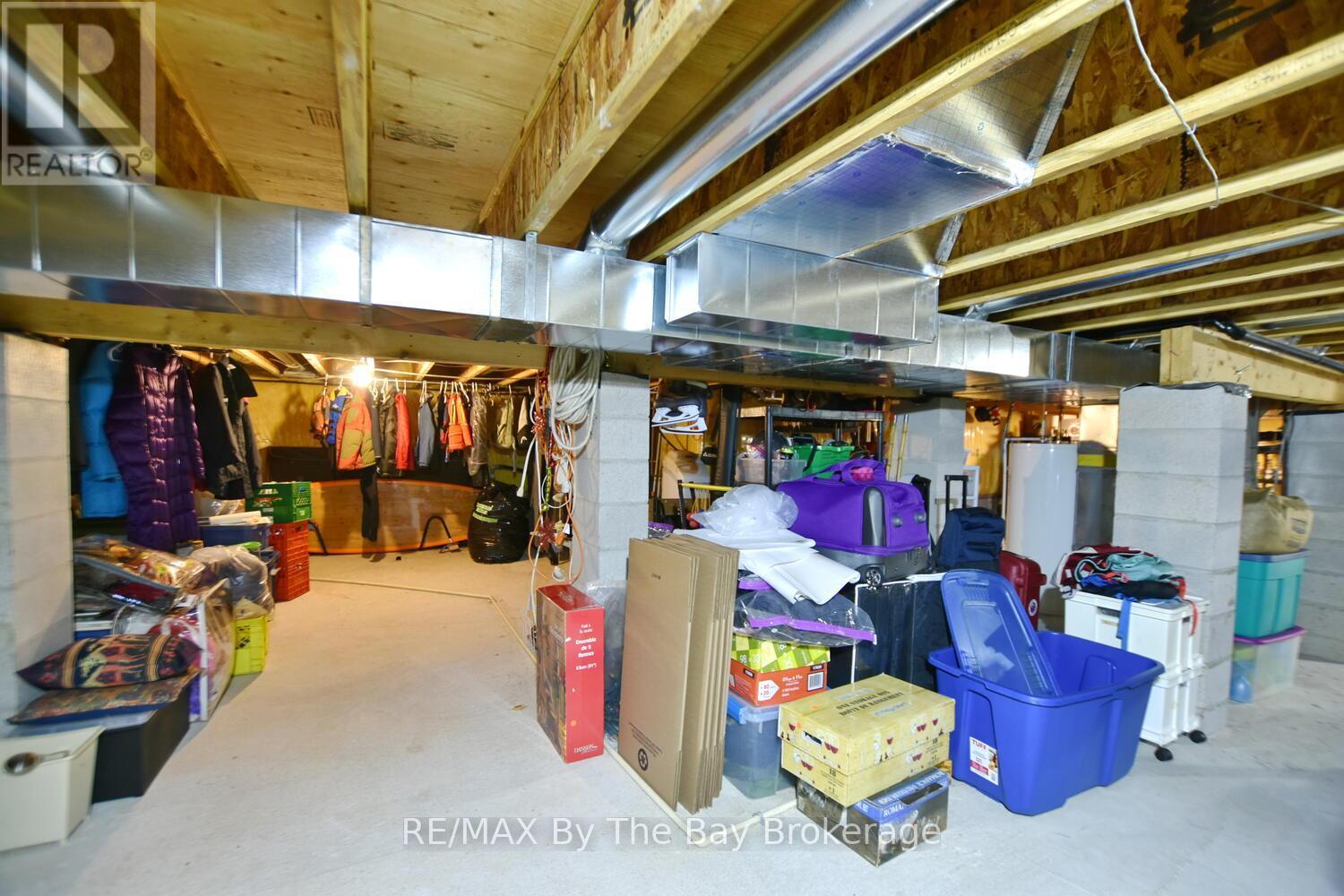5'8\" height Crawl Space - 1327 River Road E, Wasaga Beach, ON - Indoor Photo Showing Basement