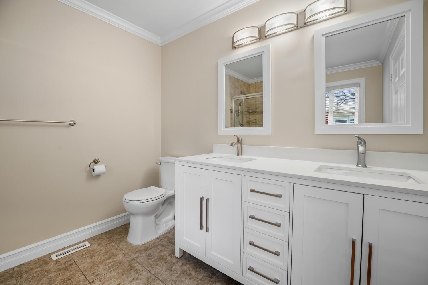 15 3495 147A Street, Surrey, BC - Indoor Photo Showing Bathroom