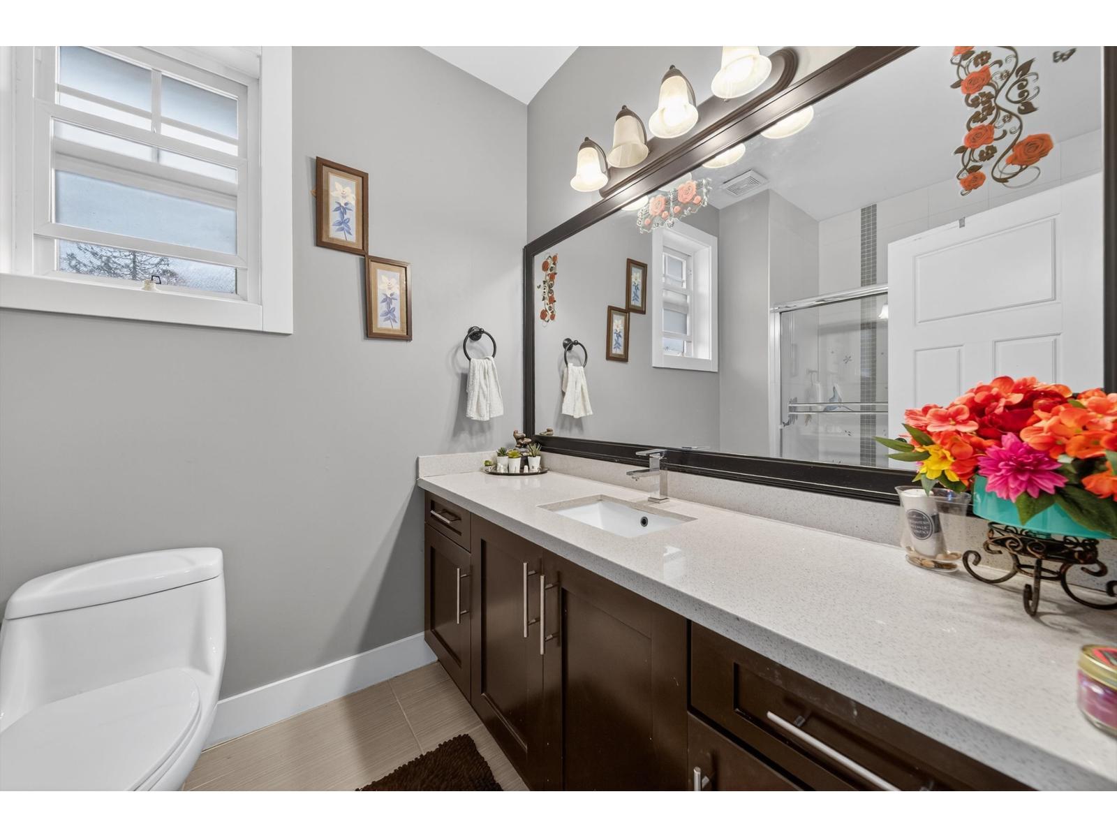 14191 60 Avenue, Surrey, BC - Indoor Photo Showing Bathroom